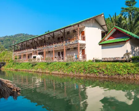 Chai Chet Resort Koh Chang Hotels in Koh Chang