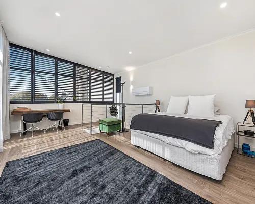 Incredible Balcony Duplex in the Heart of Fitzroy Hotels in Fitzroy