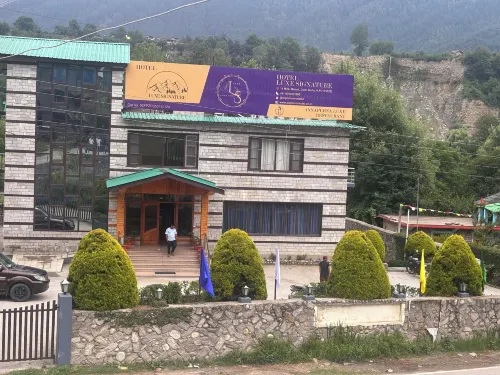 Luxe Signature Hotels in Badgran