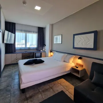 President Hotel Palermo Hotels near Piazza Castelnuovo