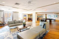 ดีทีเอสเอส ลักซ์แพด 2 ห้องนอน 2 ห้องน้ำ พร้อมสระว่ายน้ำบนดาดฟ้า วิวดีซี เลานจ์