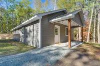 Lake Days, Links & Trails! Danbury Cottage - Wifi