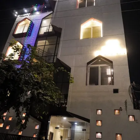 Goyal Hoteliers - Hotel Vasudha