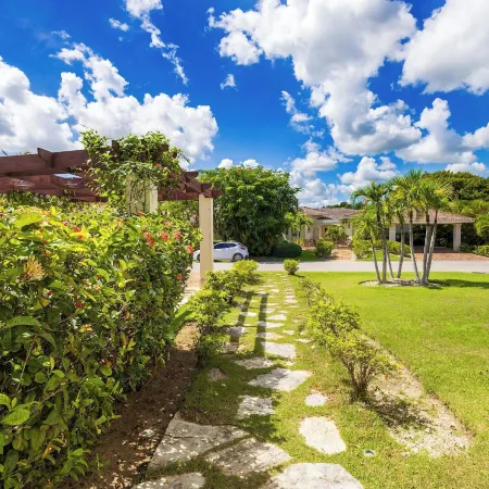 Villa Buganvilla 252 - 4BR Pool Jacuzzi Golf