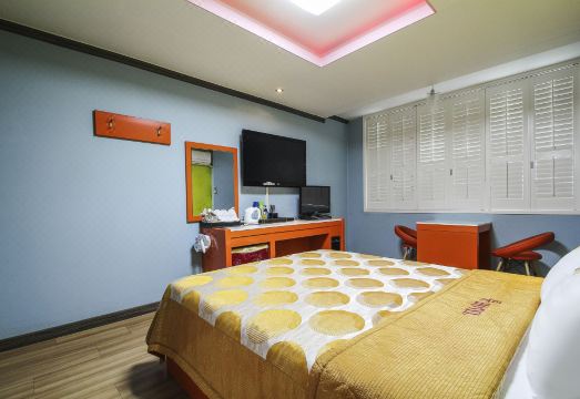 숙소 비교 분석 이미지