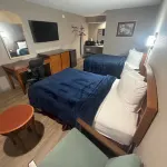 Colonial Inn Hotels in Shawnee