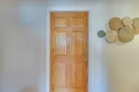 Downtown Marlinton Vacation Rental Apartment! -  Privatzimmer