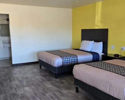 Grapevine Inn Hotels in Lodi