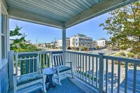 Wildwood Townhome w/ Patio: 1 Block to the Beach!