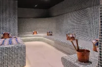 The Grandeur Hotel - spa