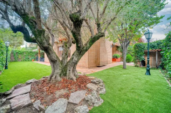 P CasaCafe Madrid Calle Carlos Dubois 3 Hotel in zona La Salle University Center