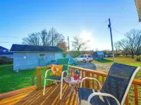 2 Mi to Stockton Lake: Family Home w/ Grill Hotels in Cedar County
