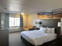 Clarion Pointe Winslow I-40