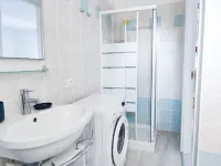 Comfy flat with pool