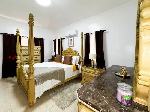Jacuzzi Haven Villa! - Villa
