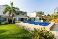 Alsawah Elite 5Br Retreat with Private Pool in Green Heights - Homestays