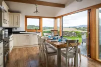 Coastal Retreat on Wales Path With Sea Views - 4-Star