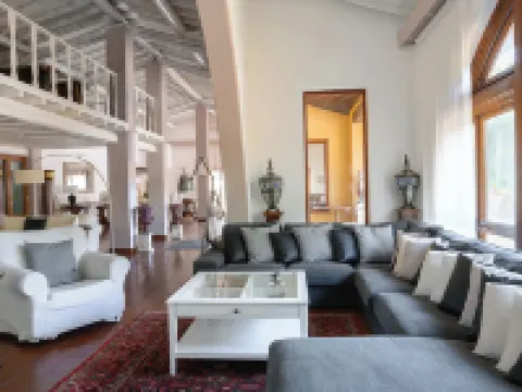 Villa Gaudia, Luxury Villa with Pool, A-C Hotels in Rignano sull'Arno