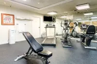 Quality Inn & Suites - Gym