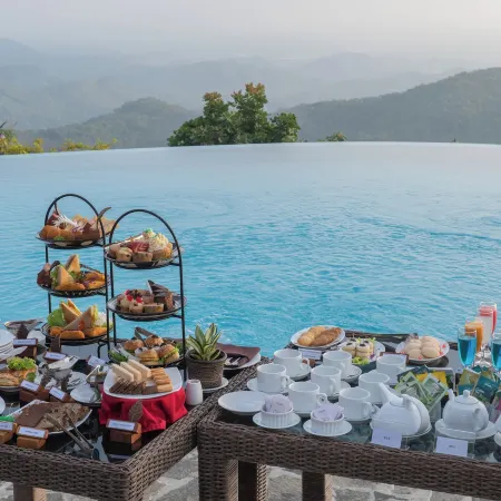 Dream Cliff Mountain Resort