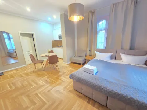 เฟเรียนเฮาส์ อัลเทอร์ บาห์นโฮฟ สเทอเทอริตซ์