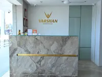 โรงแรมวาร์ชัน อินเทอร์นาชั่นแนล โรงแรมในเอโรด