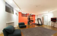GuestReady - Luxurious Charm Near Arc de Triomphe - บังกะโล