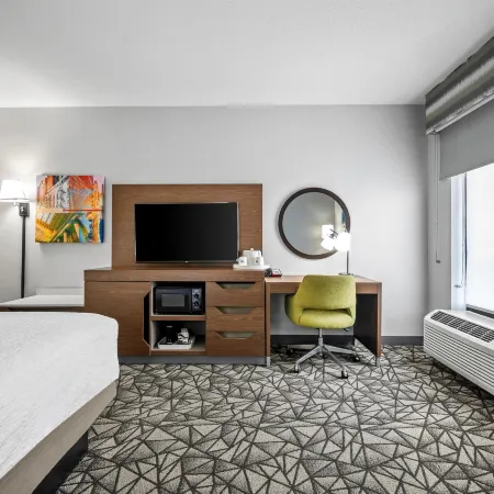 Hampton Inn Bloomington-West