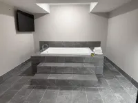 Landmark Hotel Dallas - Addison