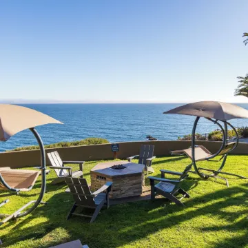 Inn at the Cove