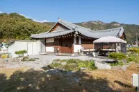 Boeun Seowon Hanok Pension - 2-Star