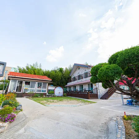 Samcheok Little Happiness Pension