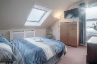 Fulke Street - 2 Bedroom Apartment - Milford Haven - Apartments
