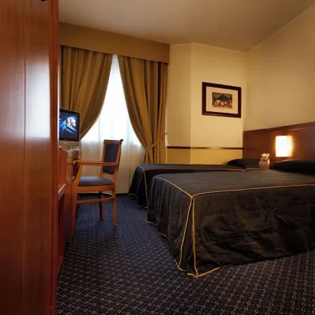 Pacific Hotel Fortino