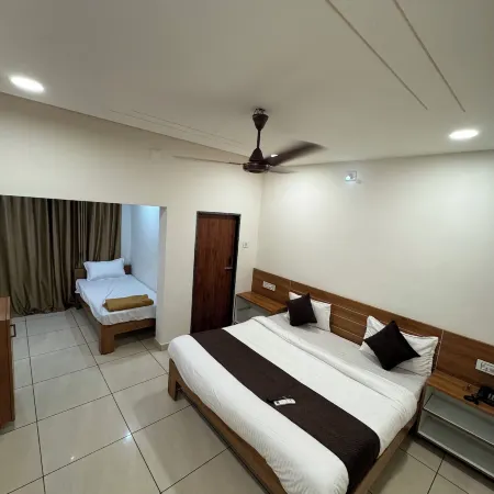 Hotel Ayodhya Bhwan