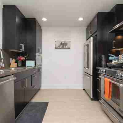 Private Suites Near LAX and SoFi Stadium Rooms