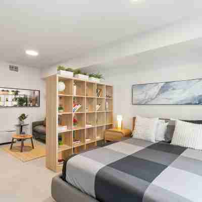 121 Ne Miami Living - We Host Rooms