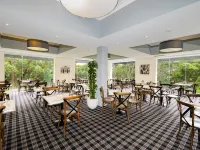 Best Western Plus Apollo International Hotel