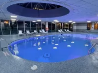 Royle Hotel Milwaukee Airport - piscine