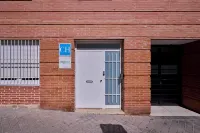 gaiarooms的門德斯阿爾瓦羅公寓 巴伊厄卡斯橋區附近的飯店
