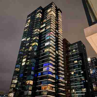 Calgary’s Downtown Haven - Free Parking Hotel Exterior