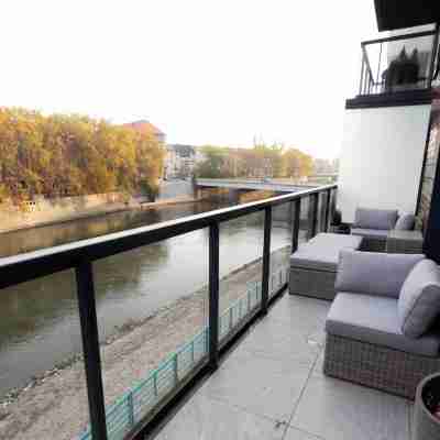 Riverside Premium Apart with Oder Views Others
