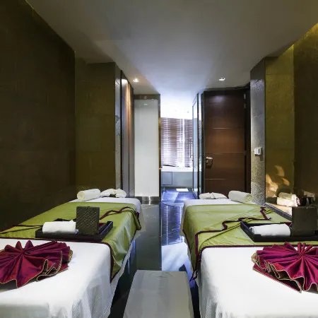 Novotel Kolkata - Hotel & Residences