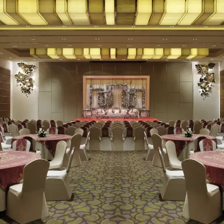 Grand Mercure Vadodara Surya Palace