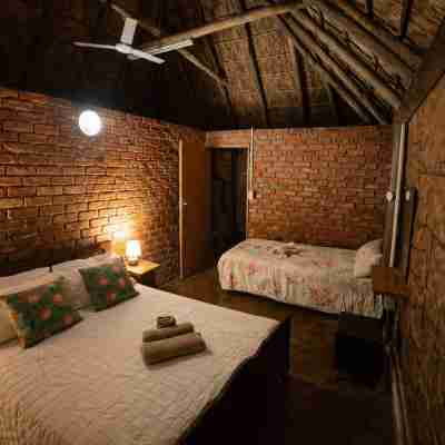 5-Sleeper Game Farm Chalet Harties area Rooms