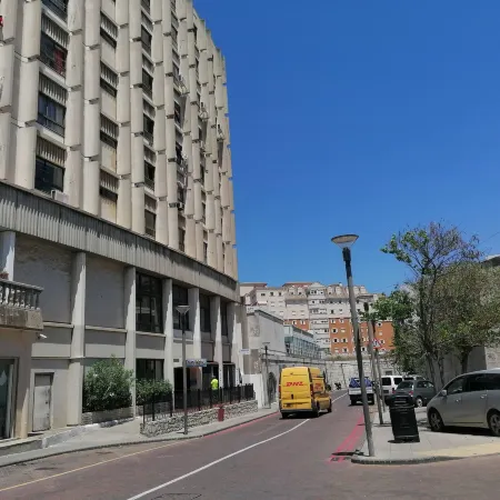 Charming Studio Apartment with Pool Access in Central Gibraltar Hotels in Gibraltar
