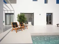 Villa Iliada - Paros Escape - Swimmingpools
