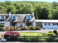 Hillview Guest House Hotels in 