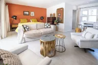 Capetown 4U Guesthouse - Bed and Breakfasts