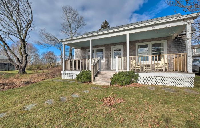 Pauls Cottage in Tenants Harbor, 1 Min to Shore